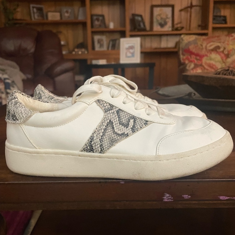 Crown & Ivy White Sneakers with Snakeskin Accent